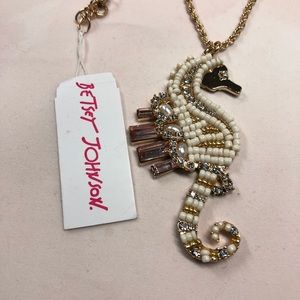 NWT Betsey Johnson Surfmaid Seahorse Necklace